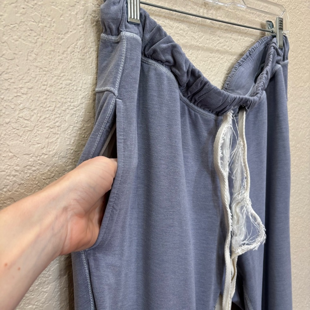 lululemon athletica Slate Blue Drawstring Joggers - Picture 3 of 7